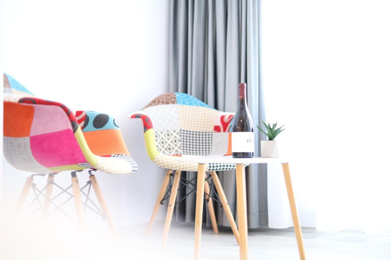 Apartament Patrick Gura Humorului Luaran gambar