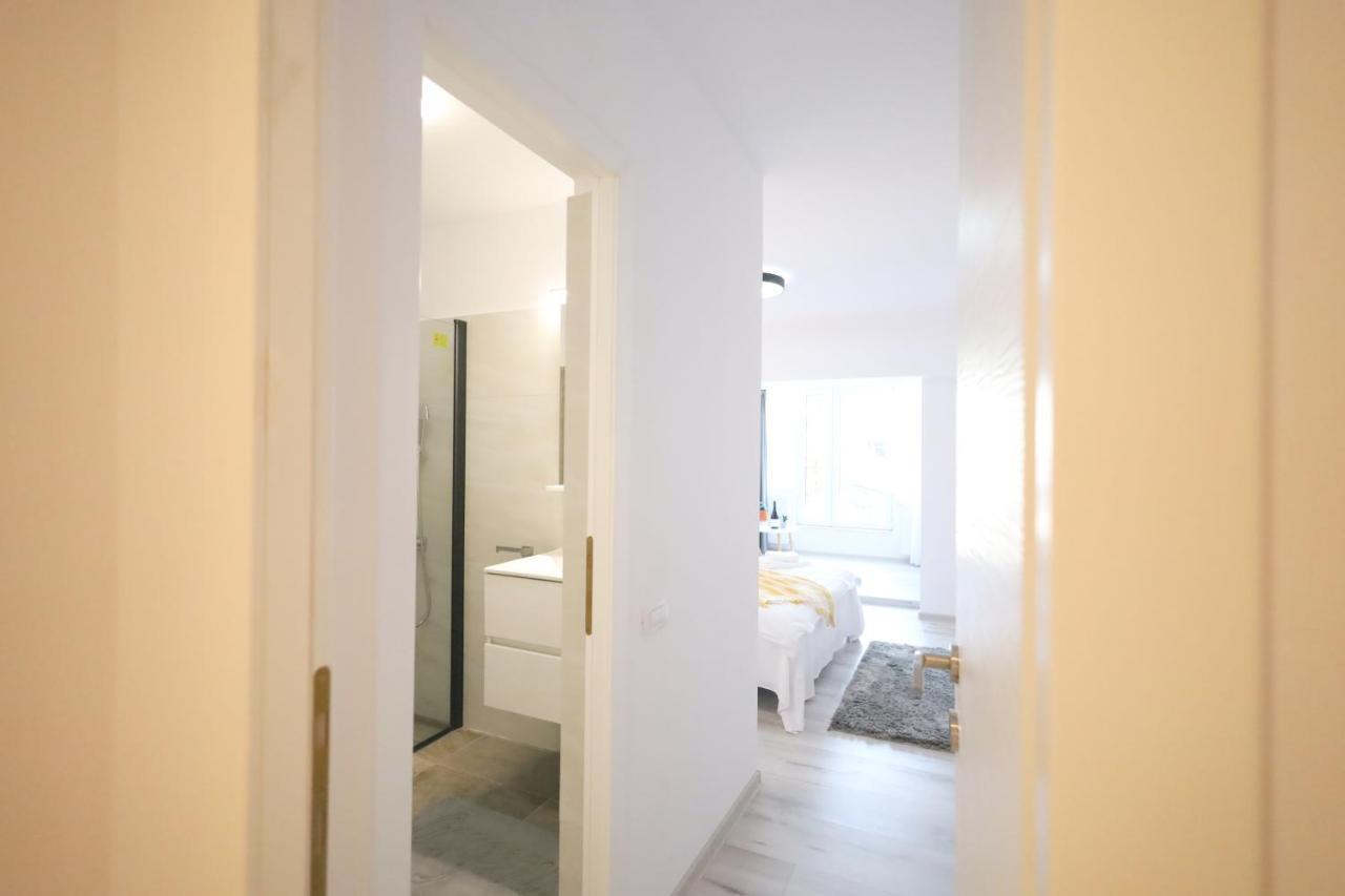 Apartament Patrick Gura Humorului Luaran gambar
