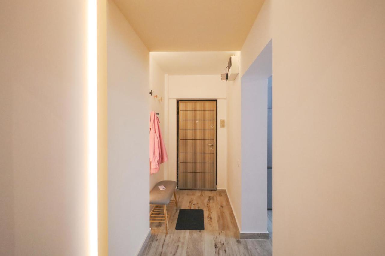 Apartament Patrick Gura Humorului Luaran gambar