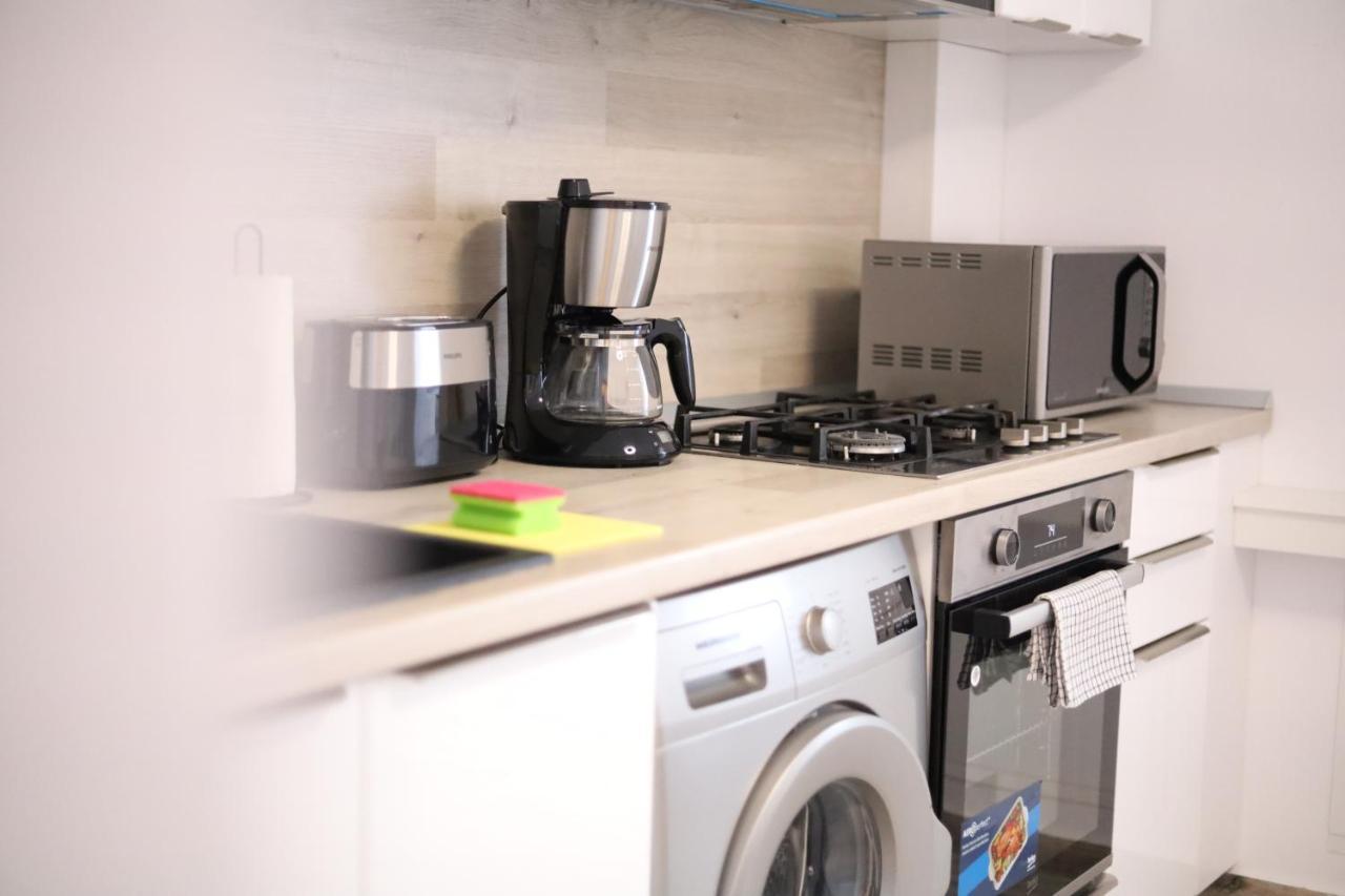 Apartament Patrick Gura Humorului Luaran gambar